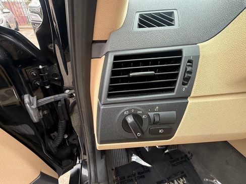 Used 2004 BMW X3 3.0i AWD/4WD image 21