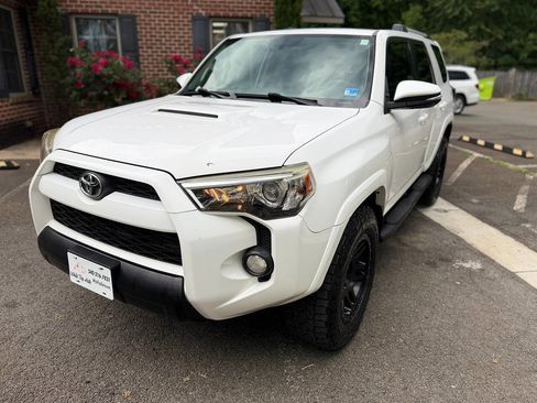 Used 2016 Toyota 4Runner Trail Premium AWD/4WD image 11