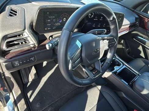 Certified 2025 Chevrolet Traverse Z71 w/ LPO, Floor Liner Package image 7