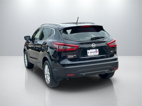 Used 2020 Nissan Rogue Sport SV image 7