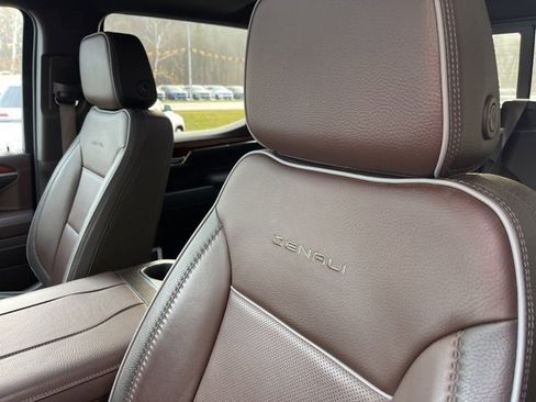 Used 2023 GMC Sierra 1500 Denali w/ Denali Reserve Package image 29