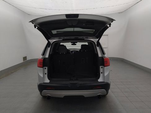 Used 2018 GMC Acadia SLT FWD image 29