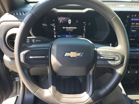 Used 2023 Chevrolet Colorado W/T image 24