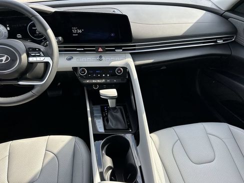 New 2026 Hyundai Elantra Limited FWD image 5