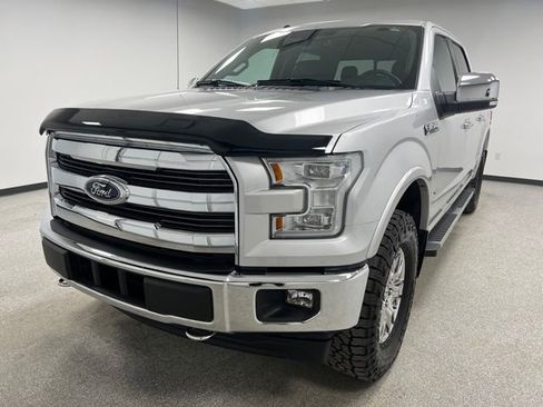 Used 2017 Ford F150 Lariat w/ Equipment Group 502A Luxury image 4