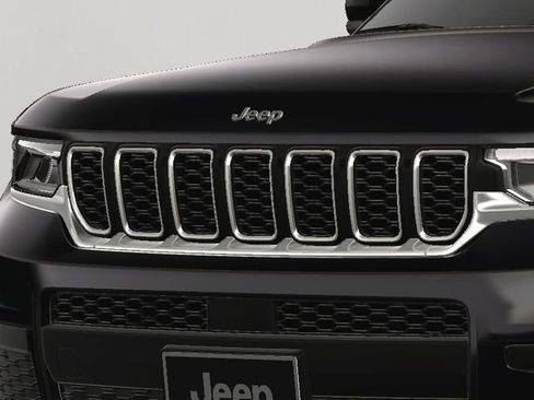 New 2024 Jeep Grand Cherokee L Laredo image 14