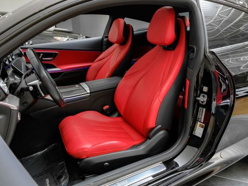 Used 2024 Mercedes-Benz CLE 300 4MATIC Coupe image 27