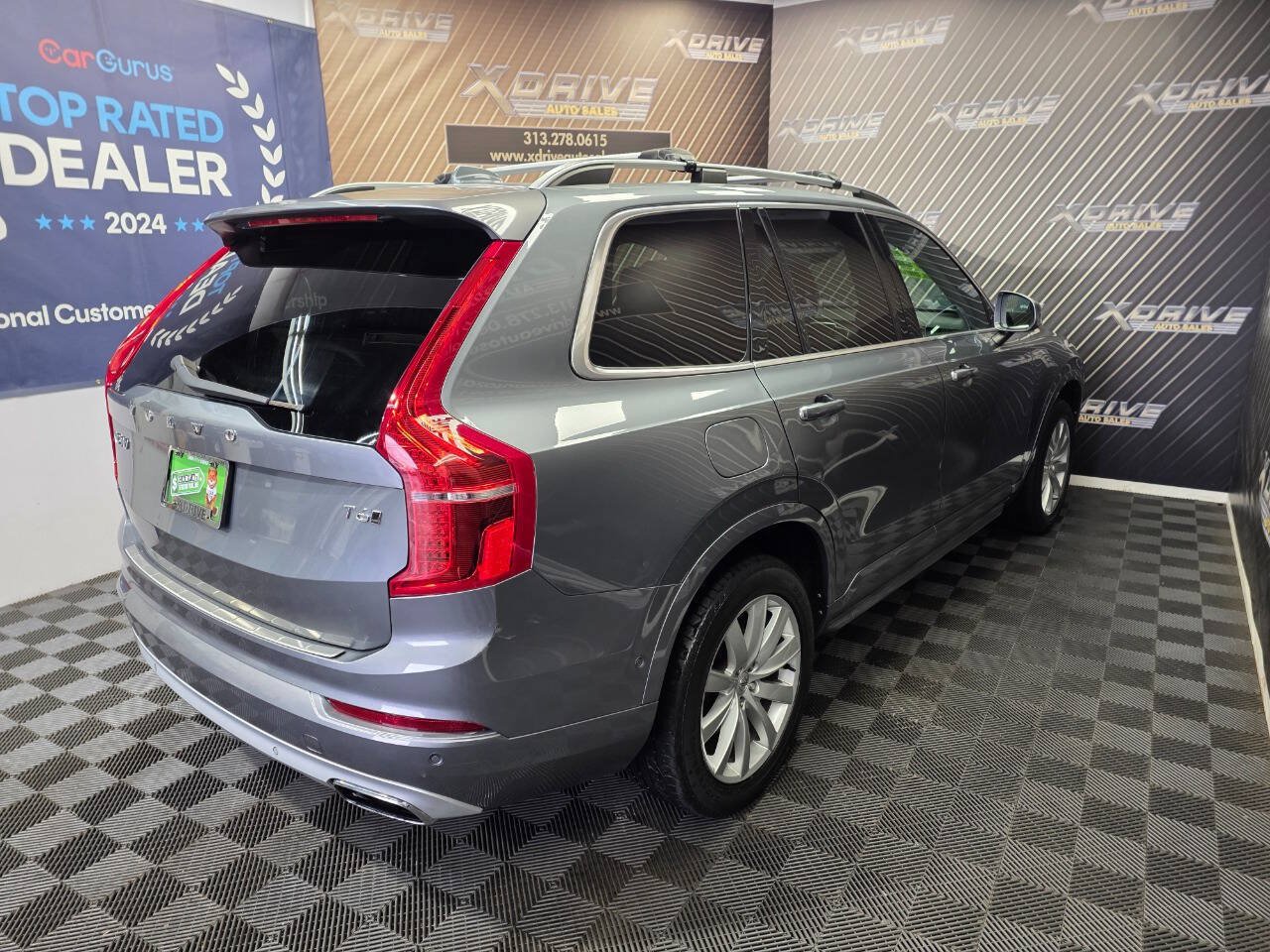 Used 2016 Volvo XC90 T6 Momentum w/ Momentum Plus Package AWD/4WD image 17