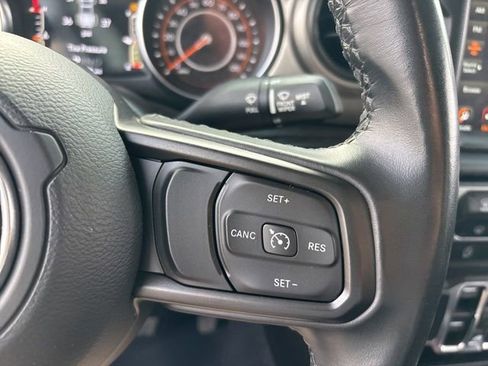 Used 2021 Jeep Gladiator Sport AWD/4WD image 28
