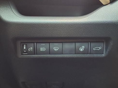 Used 2020 Toyota RAV4 XLE Premium FWD image 26