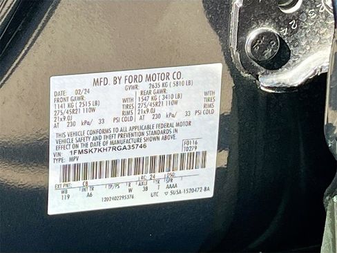 Used 2024 Ford Explorer ST-Line w/ Class IV Trailer Tow Package image 33