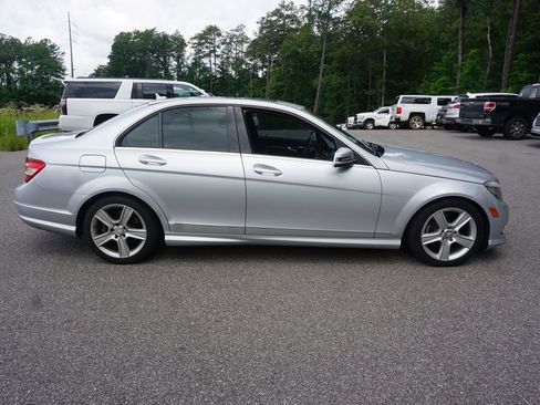 Used 2011 Mercedes-Benz C 300 Sedan image 21