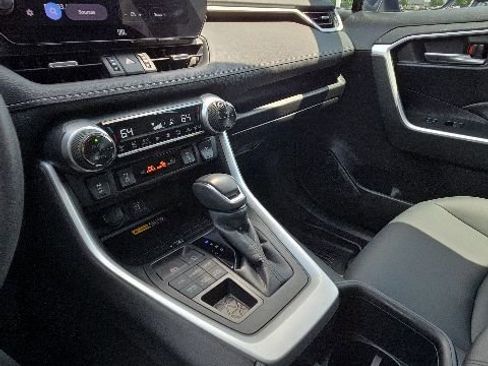 Used 2023 Toyota RAV4 XLE Premium AWD/4WD image 29