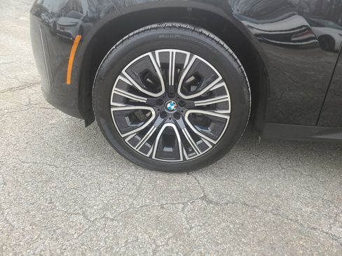 Used 2025 BMW X3 xDrive30i w/ Premium Package image 10