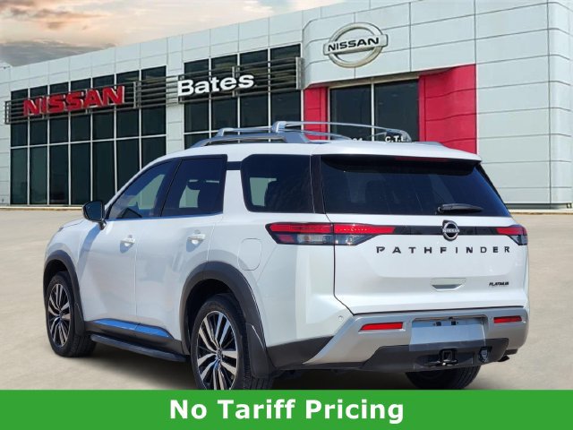 Used 2025 Nissan Pathfinder Platinum FWD image 5
