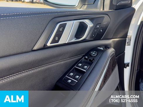 Used 2024 BMW X5 xDrive40i AWD/4WD image 12