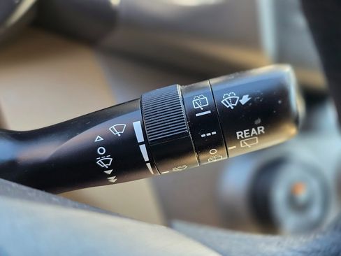 Used 2011 Toyota RAV4 4WD image 46