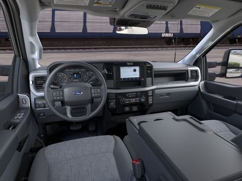 New 2026 Ford F350 XL w/ 360-Degree Camera Package AWD/4WD image 9