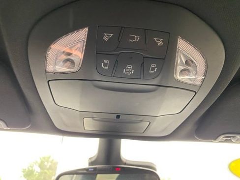 Used 2026 Chrysler Pacifica Select FWD image 26