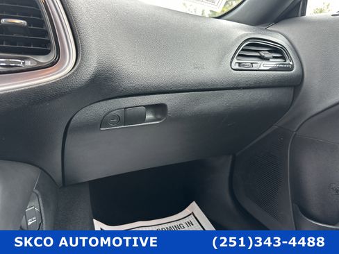 Used 2019 Dodge Challenger SXT image 24