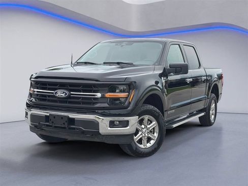 Used 2025 Ford F150 XLT w/ Equipment Group 301A Standard AWD/4WD image 2