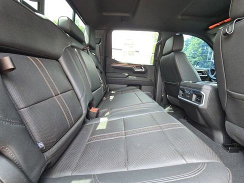 Used 2022 Chevrolet Silverado 1500 High Country w/ High Country Premium Package AWD/4WD image 12