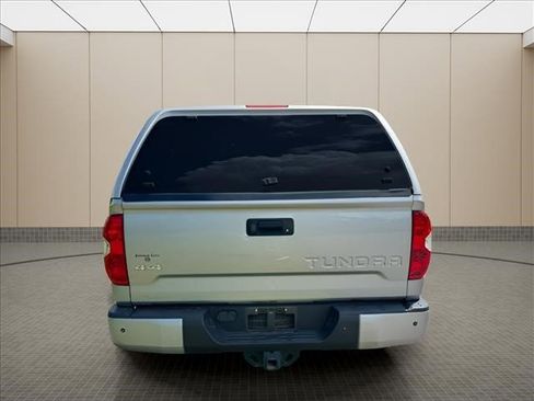 Used 2018 Toyota Tundra SR5 w/ SR5 Upgrade Package AWD/4WD image 19