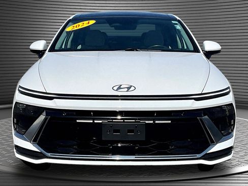 Used 2024 Hyundai Sonata SEL w/ Convenience Package FWD image 2