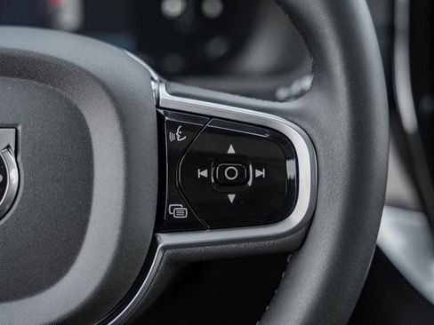 New 2026 Volvo XC90 B6 Plus w/ Protection Package Premier image 26