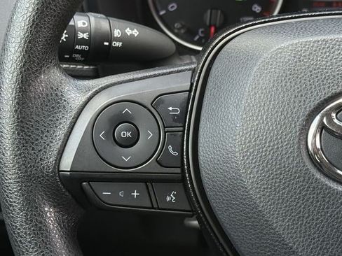 Used 2021 Toyota RAV4 XLE FWD image 13