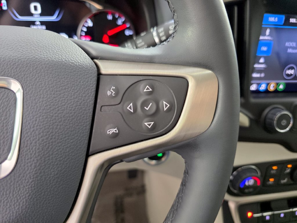 Used 2024 GMC Terrain Denali w/ Denali Premium Package AWD/4WD image 20