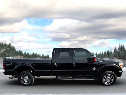 Used 2016 Ford F350 Platinum image 2