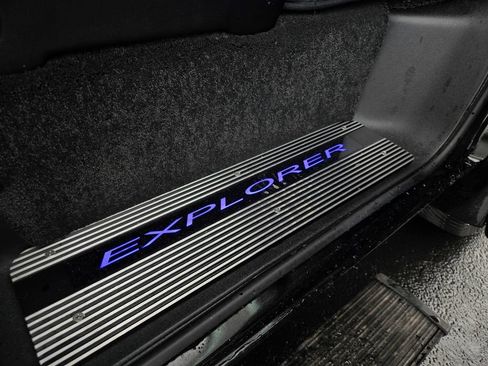 New 2025 GMC Savana 2500 w/ Driver Convenience Package image 23