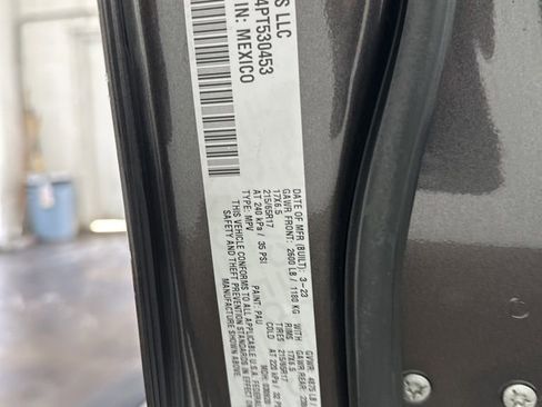 Used 2023 Jeep Compass Trailhawk image 30