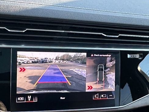 Used 2025 Audi Q7 3.0T Premium Plus image 17