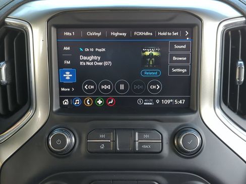 Used 2021 Chevrolet Silverado 1500 LT Trail Boss w/ Convenience Package II AWD/4WD image 16