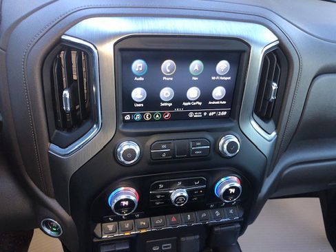 Used 2023 GMC Sierra 3500 Denali w/ Denali Ultimate Package image 12