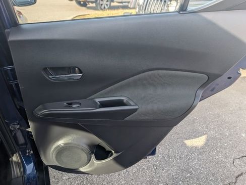 Used 2019 Nissan Kicks SV image 21