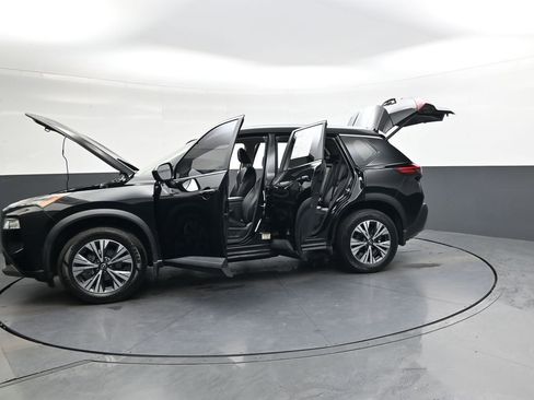 Used 2023 Nissan Rogue SV w/ SV Premium B Package image 42