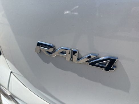 Used 2017 Toyota RAV4 Limited w/ Advanced Technology Package AWD/4WD image 8