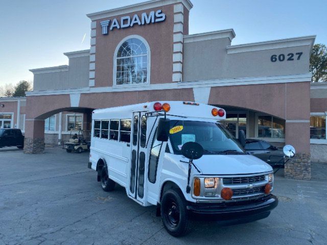 Used 2001 Chevrolet Express 3500 RWD image 9