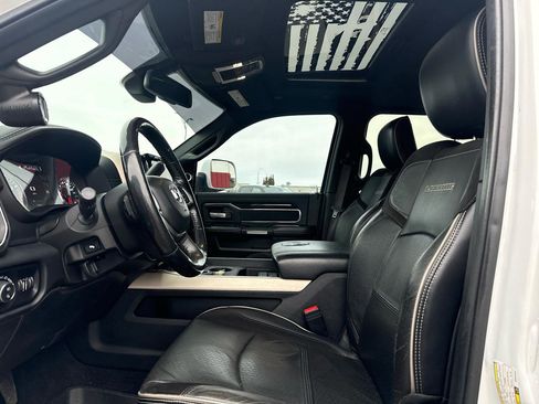 Used 2019 RAM 3500 Laramie image 13