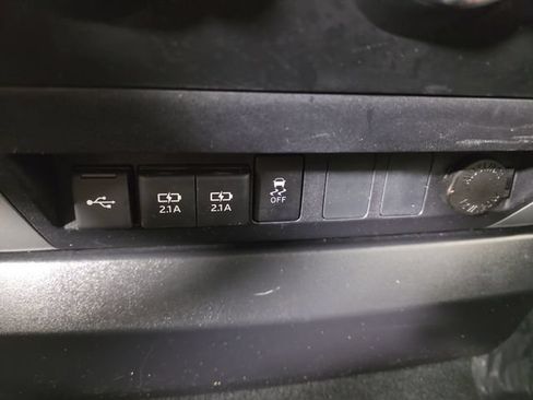 Used 2021 Toyota Tundra SR5 AWD/4WD image 27