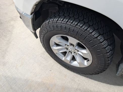 Used 2023 RAM 1500 Laramie AWD/4WD image 8