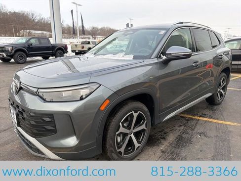 New 2026 Volkswagen Tiguan SE image 3