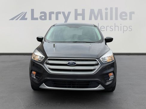 Used 2019 Ford Escape SE FWD image 8