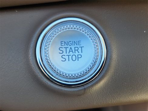 Used 2022 Genesis GV80 2.5T w/ Prestige Package 04 image 24