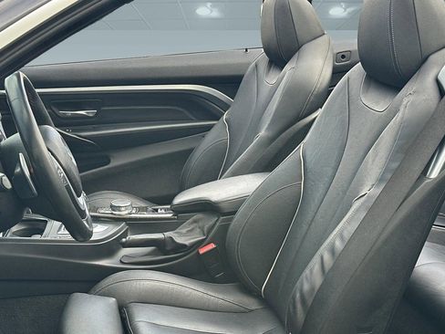 Used 2018 BMW 430i Convertible image 18