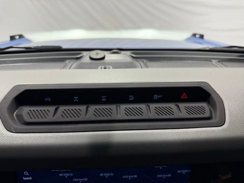 Used 2022 Ford Bronco Badlands image 36