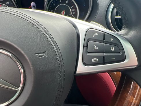 Used 2019 Mercedes-Benz SL 550 image 19